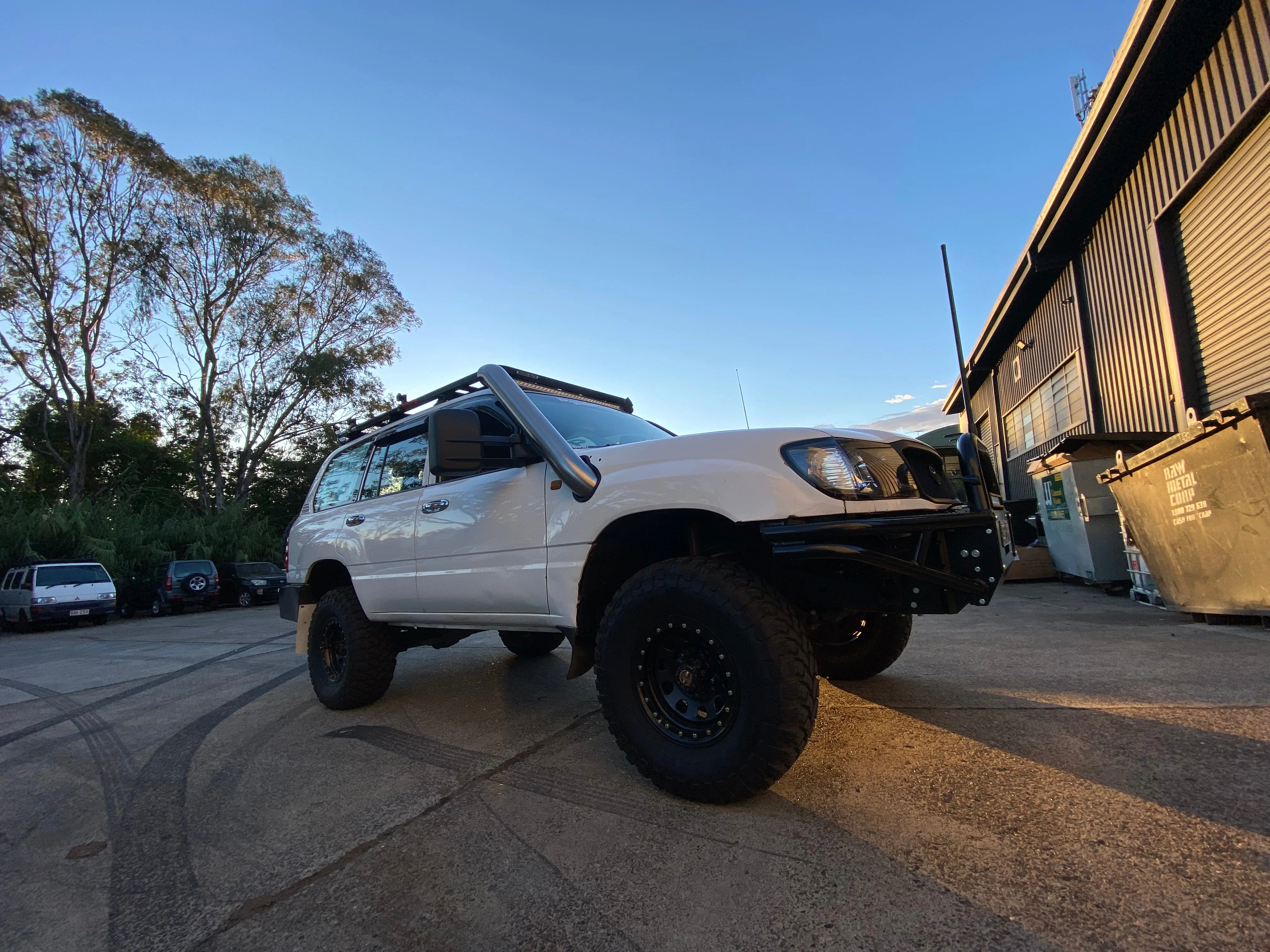 Toyota Landcruiser (1997-2007) 5" 100/105 Series LandCruiser Stainless Steel Snorkel Kits - Meredith Metalworks - Image 3