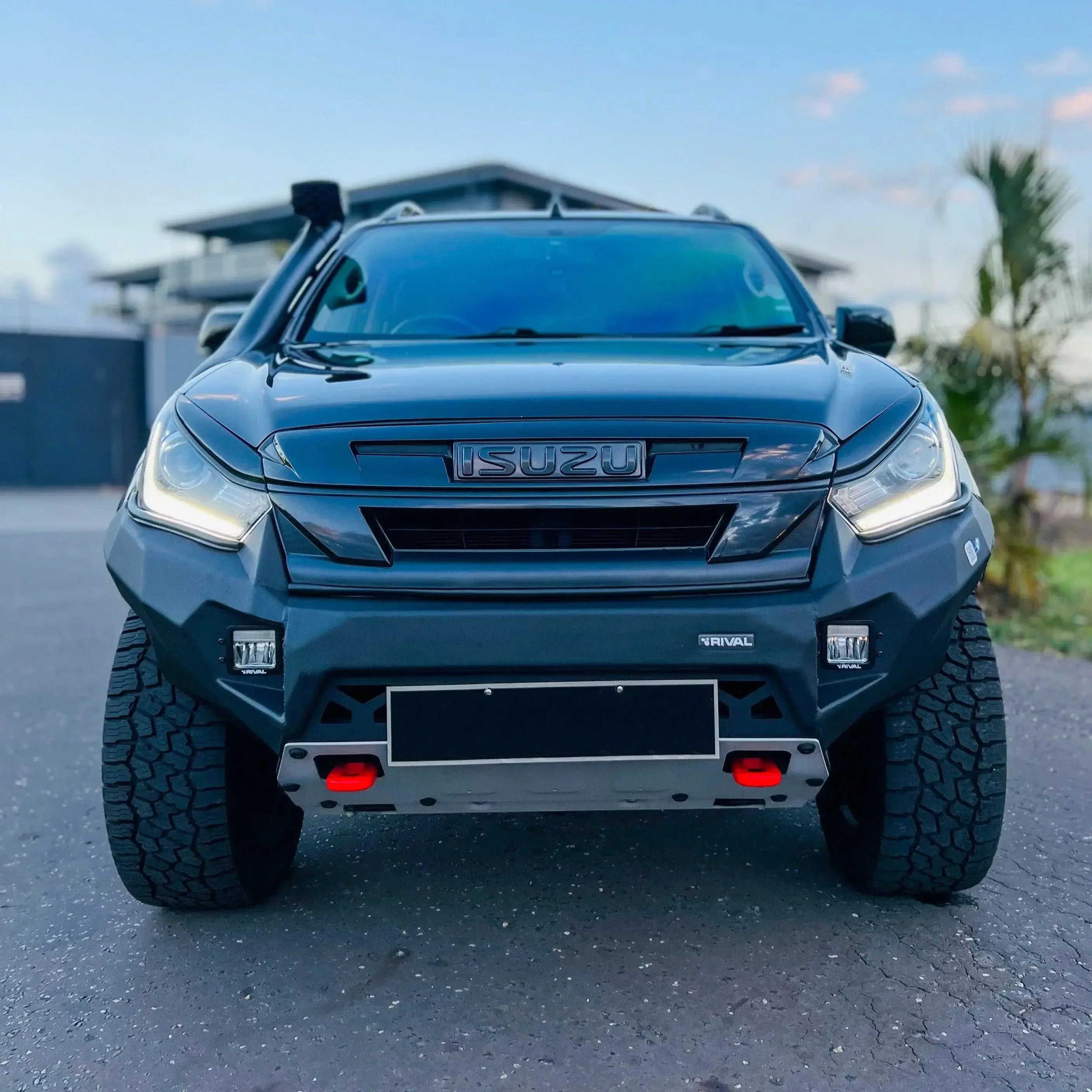 Isuzu D-Max (2017-2019) Aluminum Front Bar - , includes RIVAL FOG lights (Set of 2) - Image 3