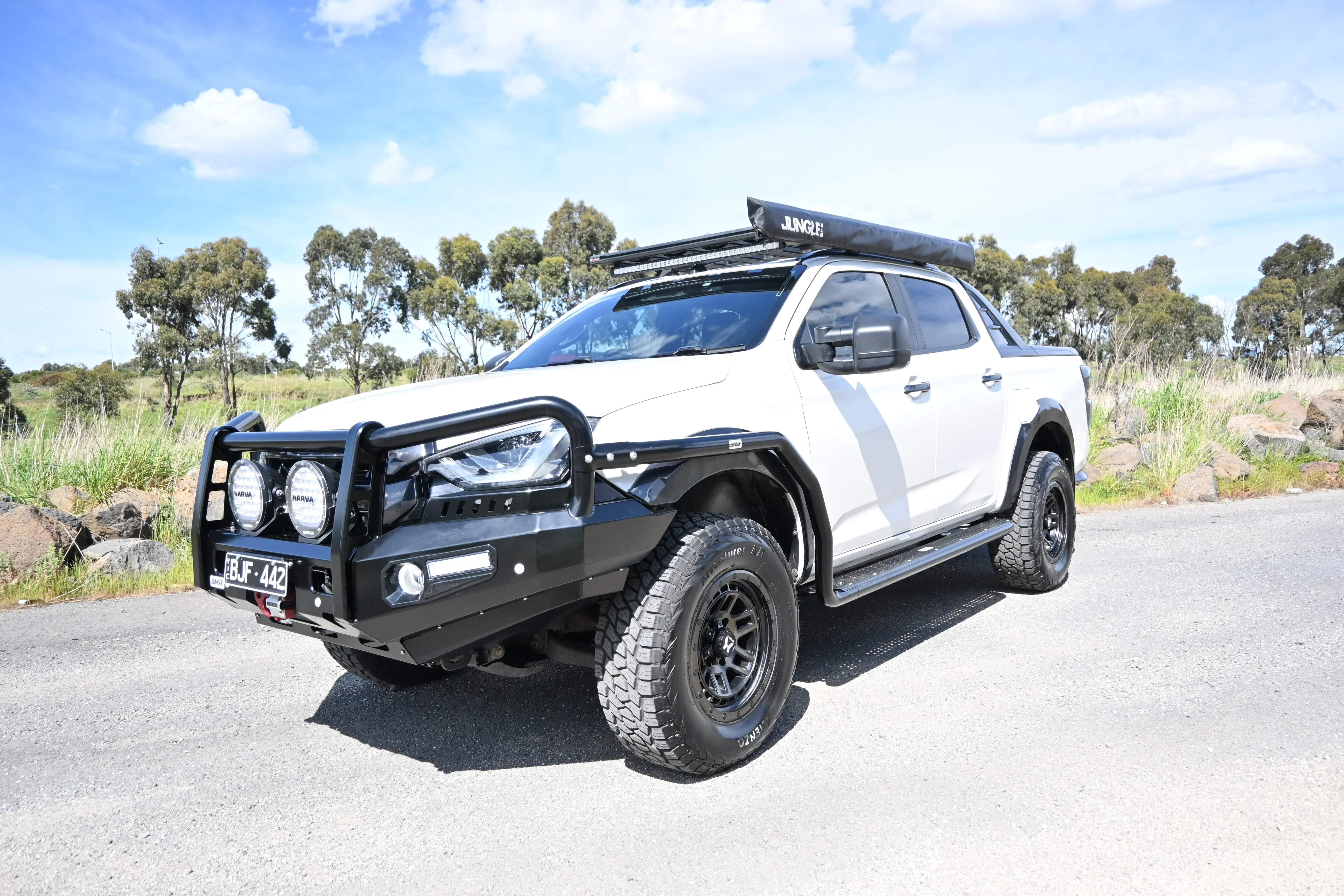 Isuzu D-MAX (2020-2023) Jungle 4x4 Commercial Bull Bar - Image 3