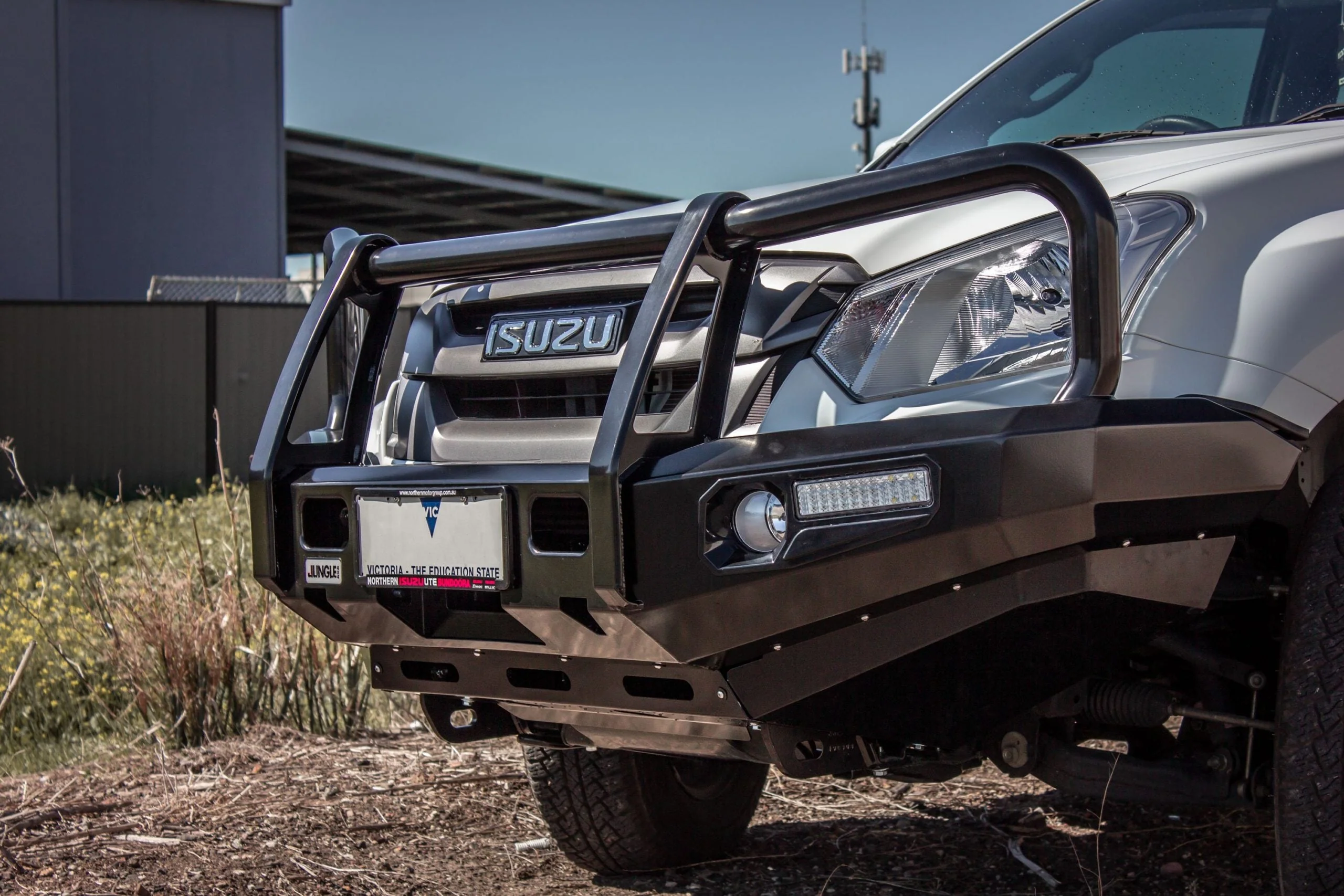 Isuzu D-MAX (2016-2019) Jungle 4x4 Commercial Bull Bar - Image 2