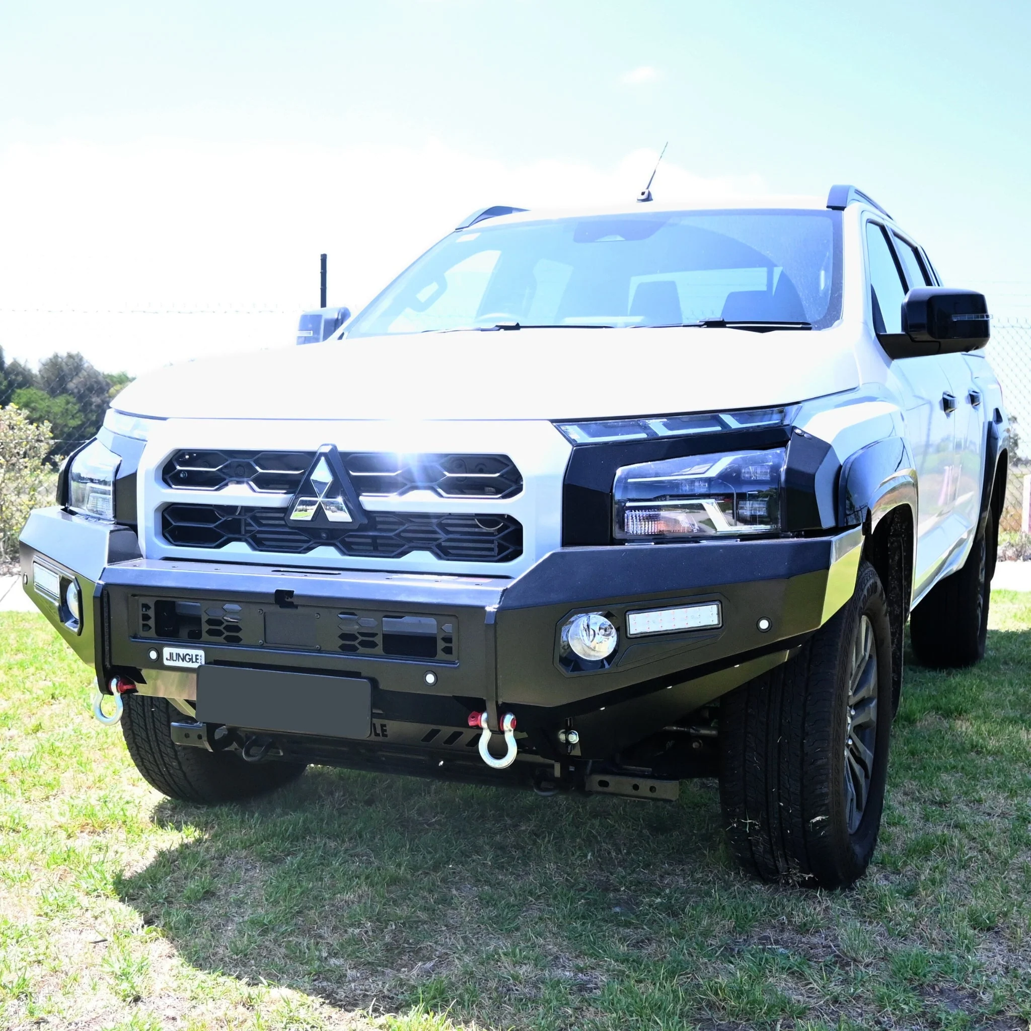 Mitsubishi Triton (2024-2025) MV Jungle 4x4 Commercial Bull Bar