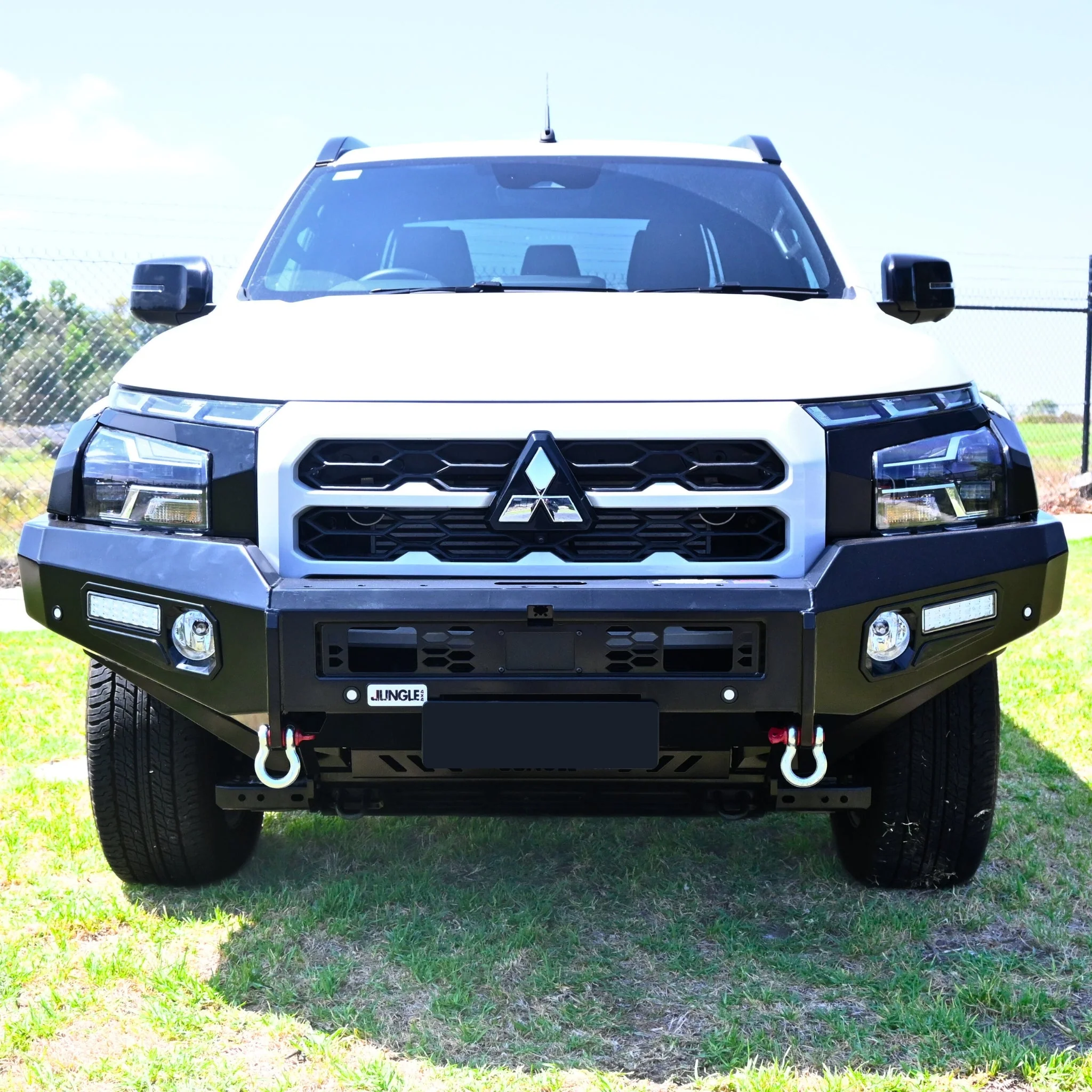 Mitsubishi Triton (2024-2025) MV Jungle 4x4 Commercial Bull Bar - Image 2