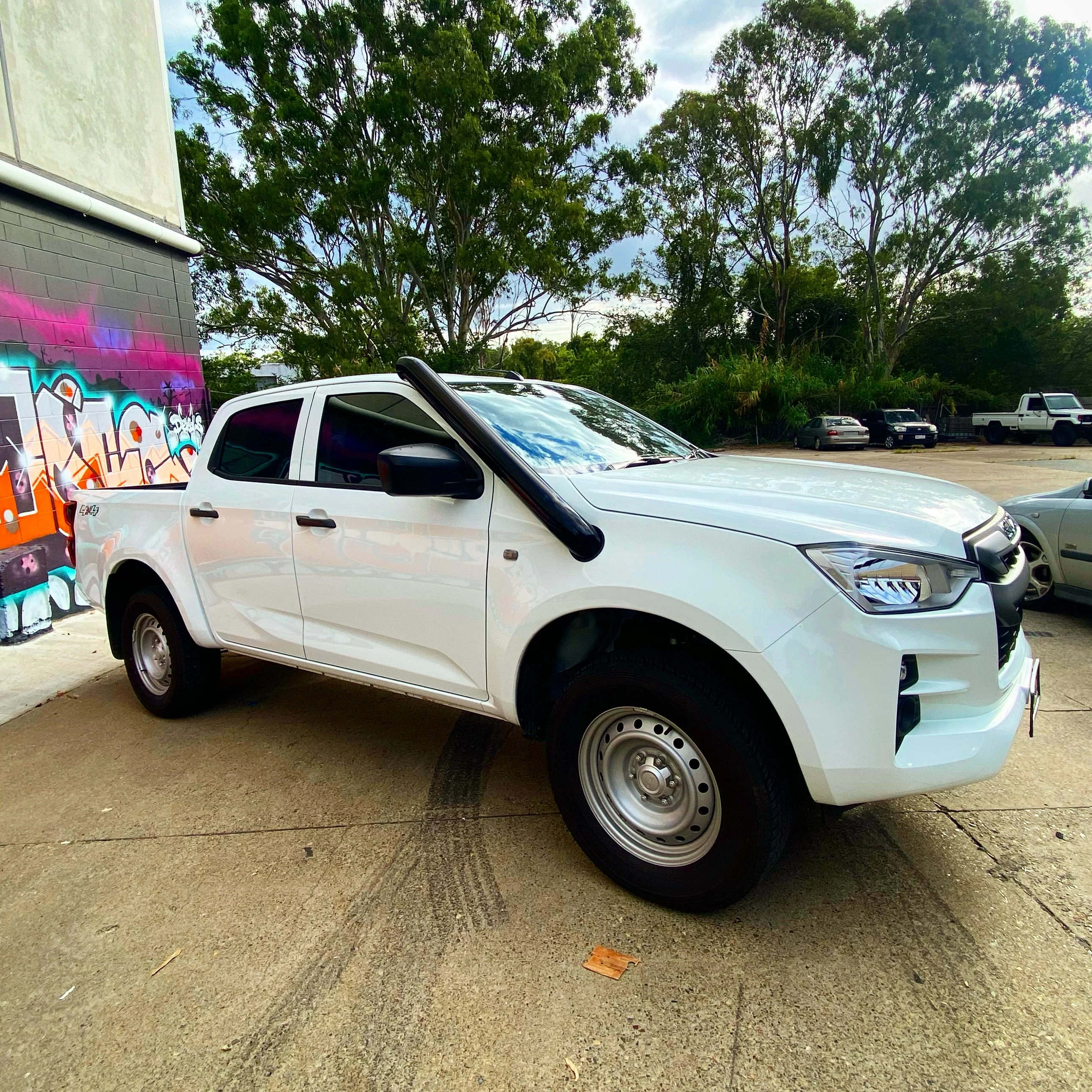 Mazda Bt-50 (2021-2025)  MAZDA BT-50 (new shape) 4" Stainless Steel Snorkel Kit - Meredith Metalworks - Image 4