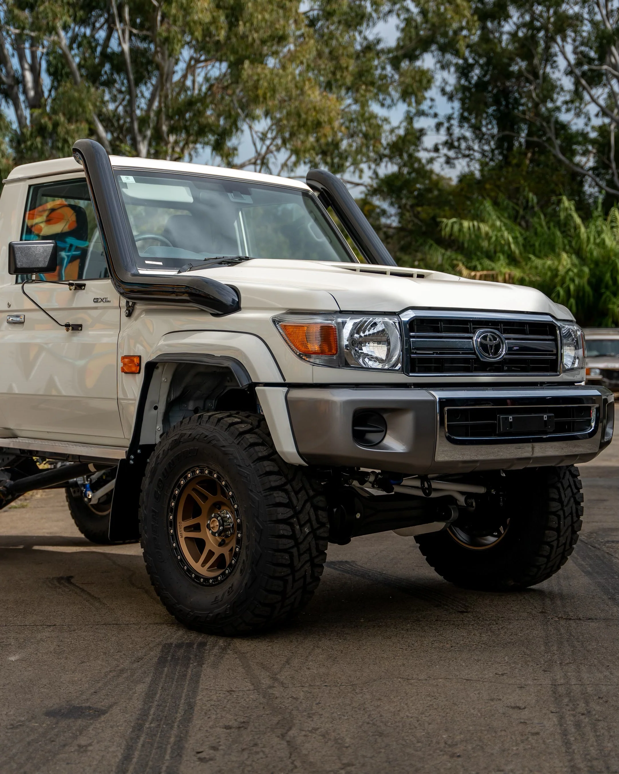 Toyota Landcruiser (1999-2022) DUAL VDJ 76/78/79 Series Landcruiser 5" Stainless Steel Snorkel Kit - Meredith Metalworks