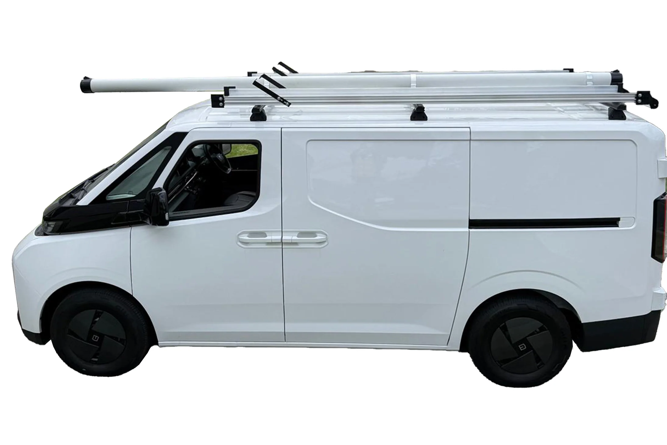 Farizon Supervan SWB L/Roof (2025 – Current) Trademax Crossbars x  3 Wedgetail - Image 4