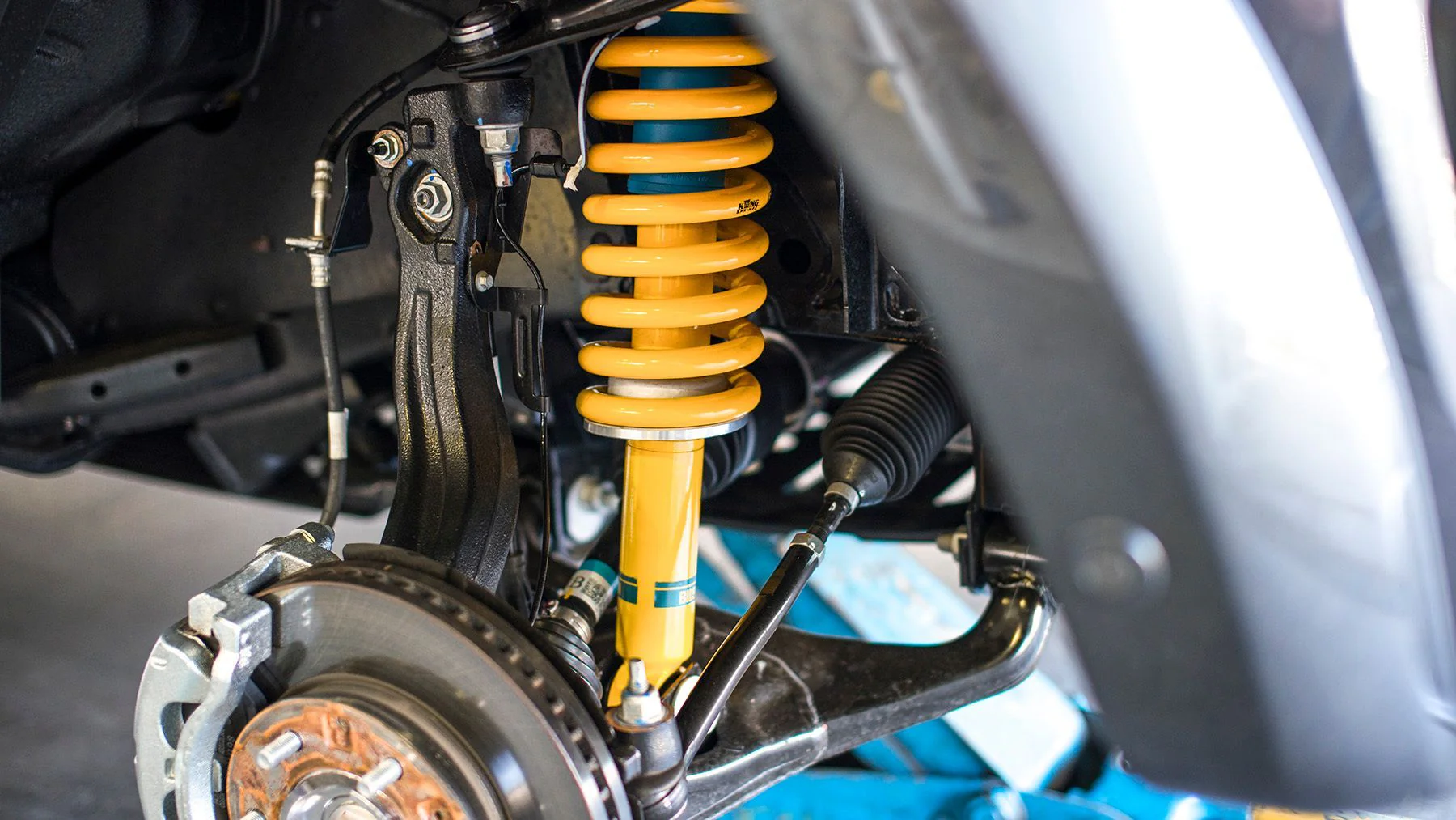 Ford Everest (2018-2022) UA2 50mm suspension lift kit - Bilstein B6 - Image 3