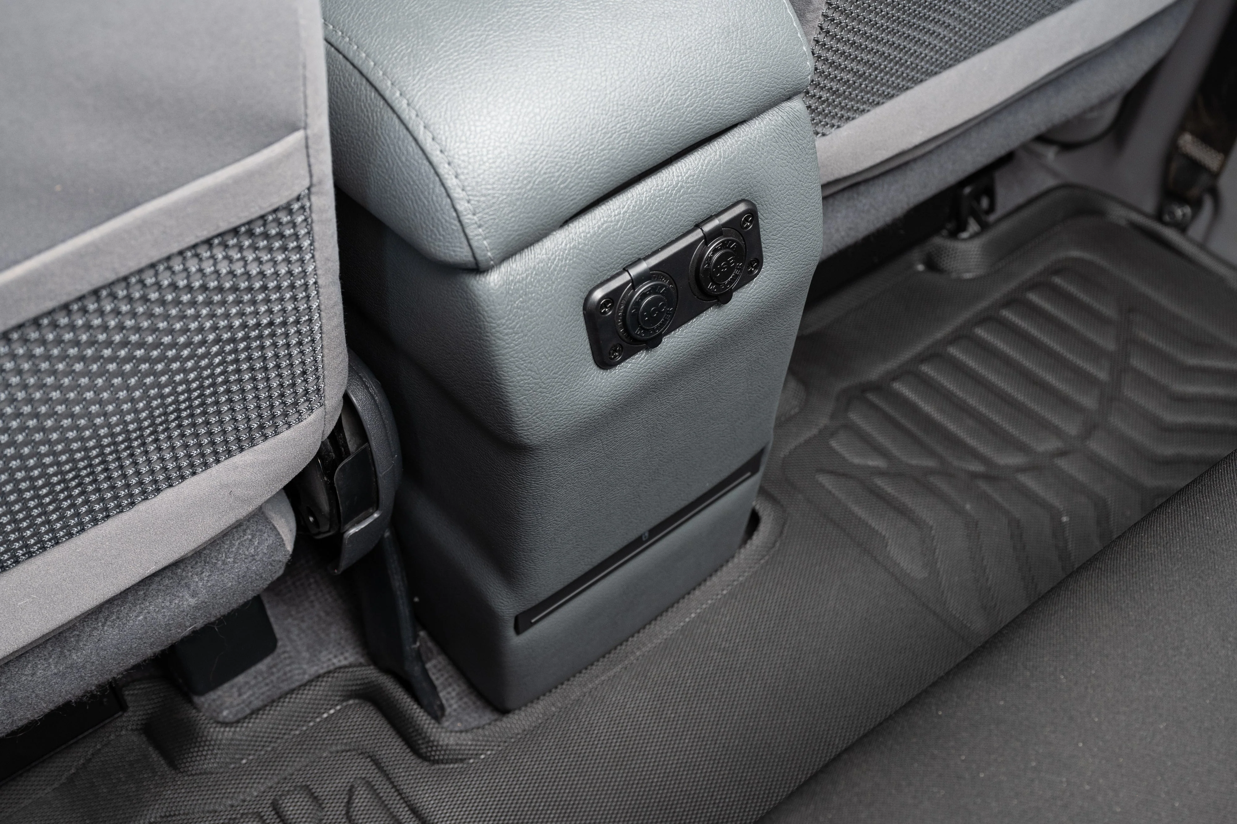Toyota Landcruiser (2002-2025) 70 Series Full Length Centre Console – with Universal Wireless Phone Charger - Image 12