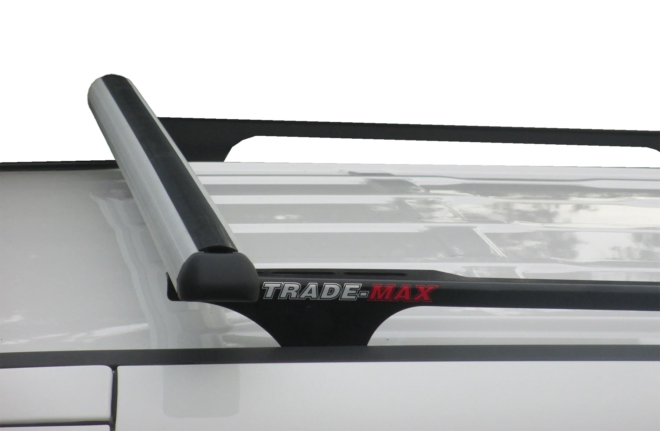 Hyundai iLoad Van (2008 – 12/21) Trademax Crossbars x 3 Wedgetail - Image 3