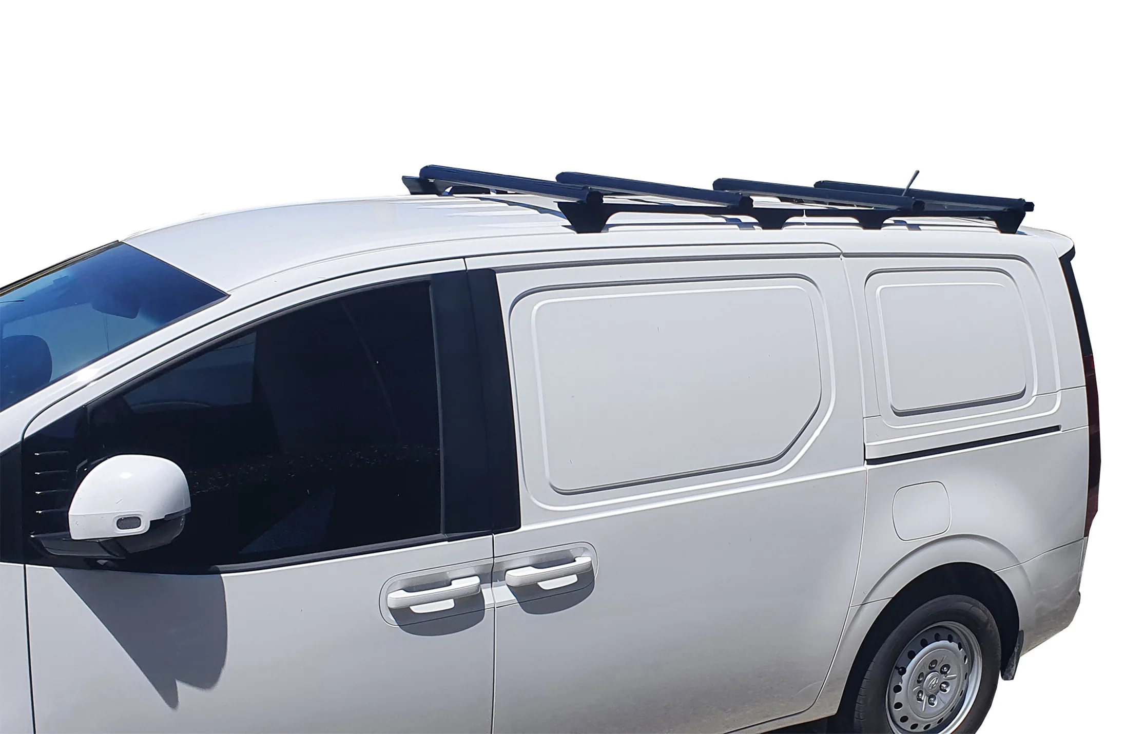 Hyundai Staria Van (06/21 – Current) Trademax Crossbars x 3 Wedgetail - Image 3