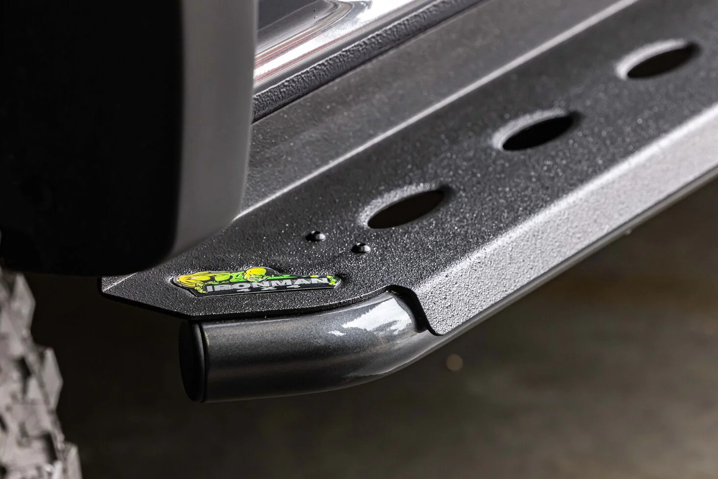 Isuzu D-Max (2020+) - Ironman Side Steps and Rails - SSR074-D - Image 5