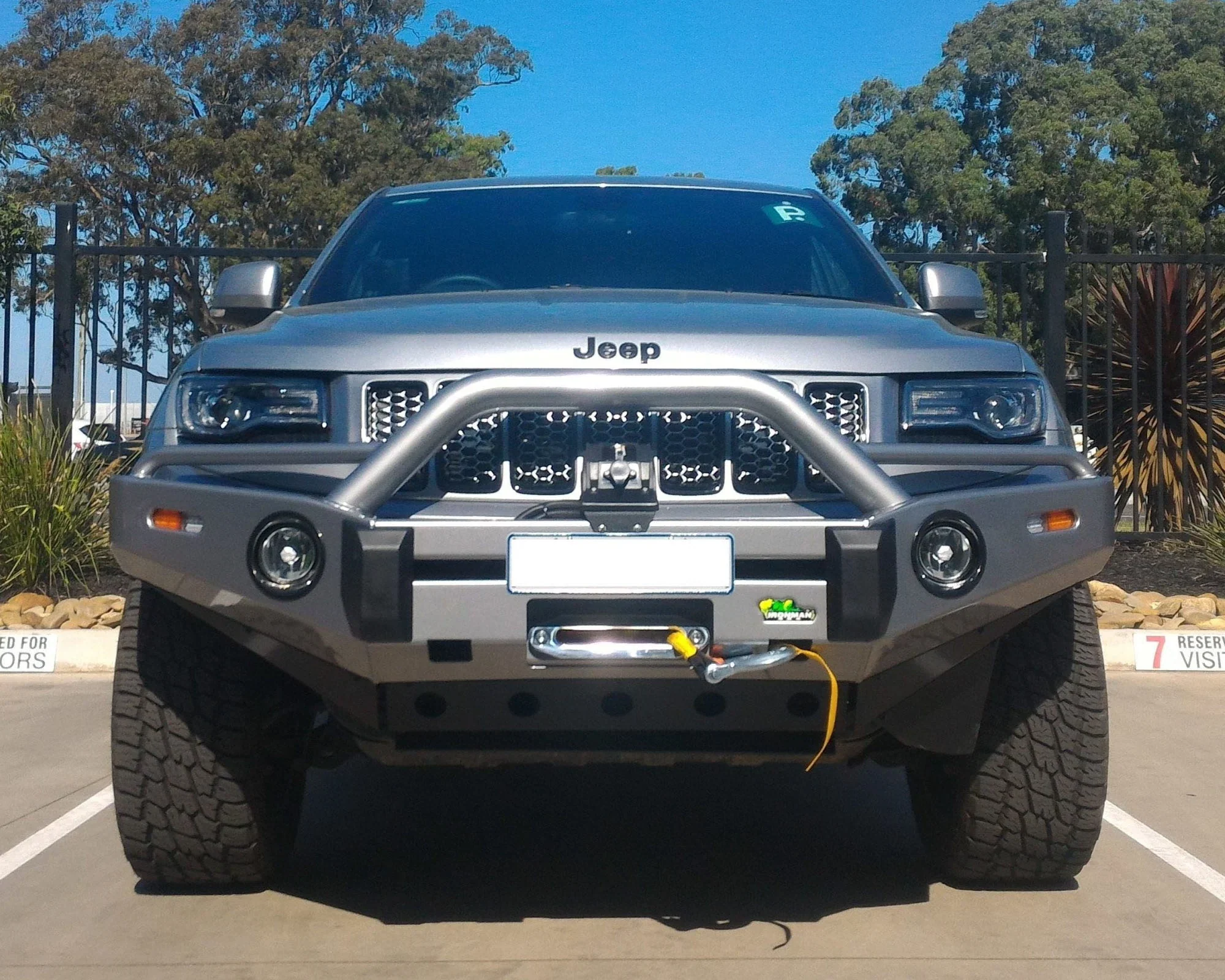 Jeep Grand Cherokee (2013-2016) WK2 Diesel Laredo Deluxe Commercial Bull Bar - BBCD052 - Image 2