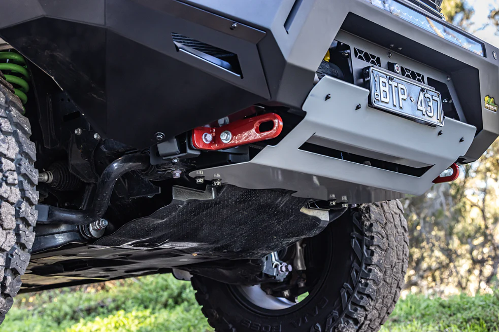 Landcruiser 300 Series (2021+) Ironman Raid Bull Bar - BBR090 - Image 3