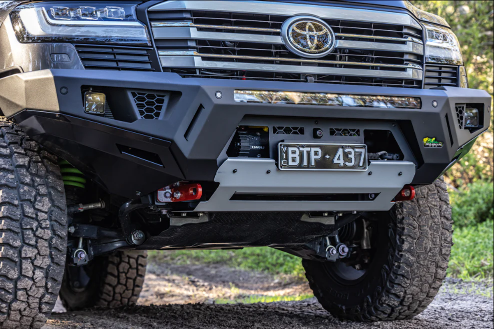 Landcruiser 300 Series (2021+) Ironman Raid Bull Bar - BBR090 - Image 4
