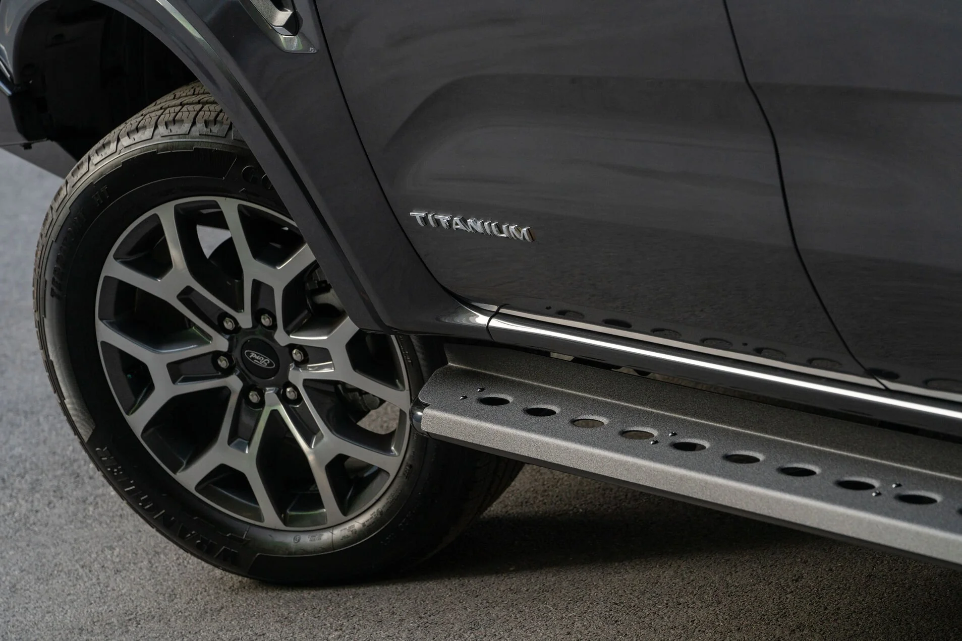 Toyota Landcruiser 79 series (2012-2020) Dual Cab - Ironman Side Steps - SS019-D - Image 5