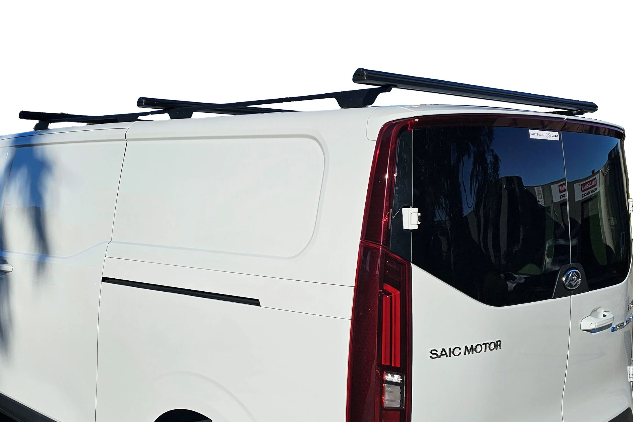 LDV Deliver 7 LWB L/Roof (01/24 – Current) Trademax Crossbars x 3 Wedgetail - Image 5