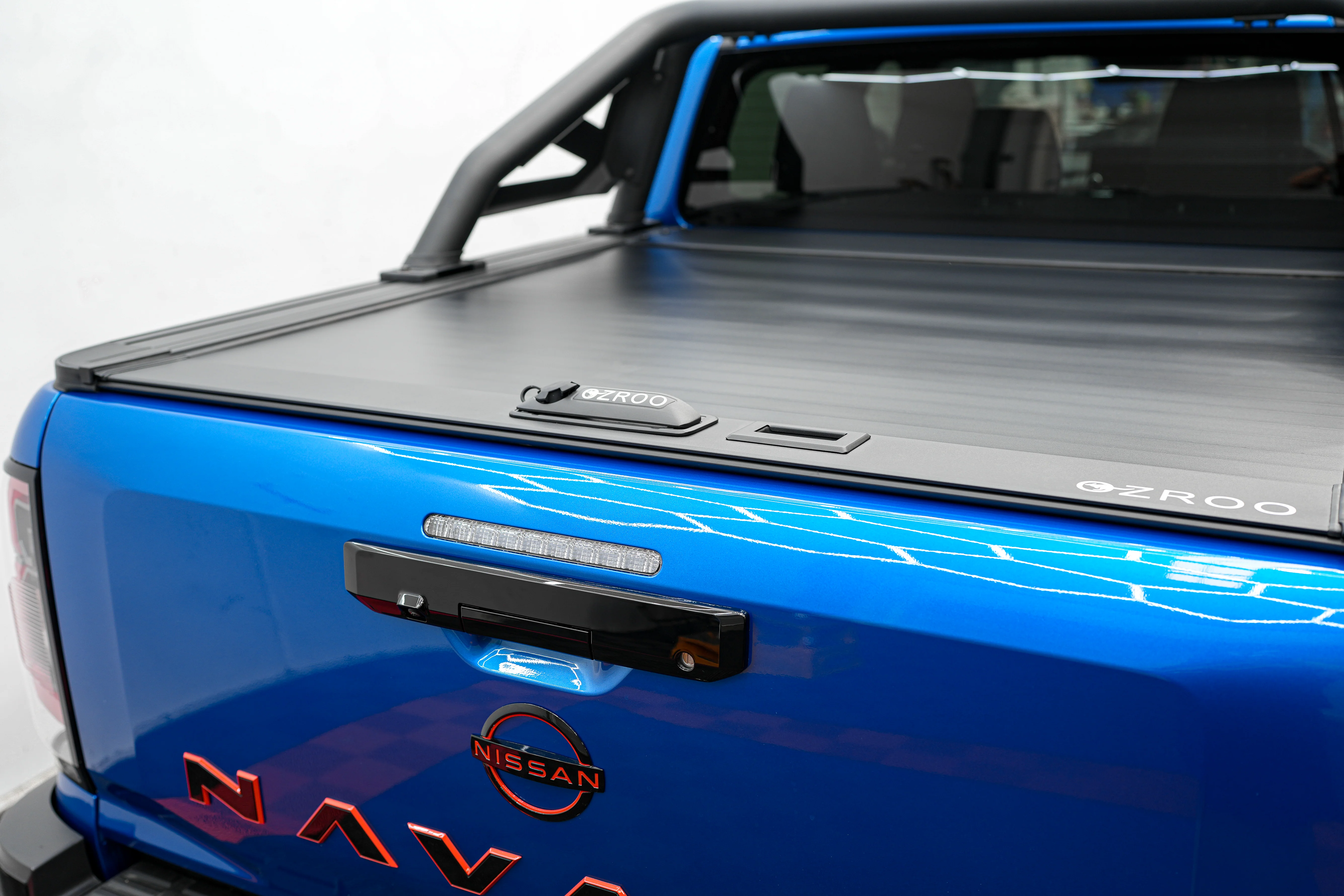 Nissan Navara (2026-2030) D27 New Generation Ozroo Manual Rollercover - Image 22