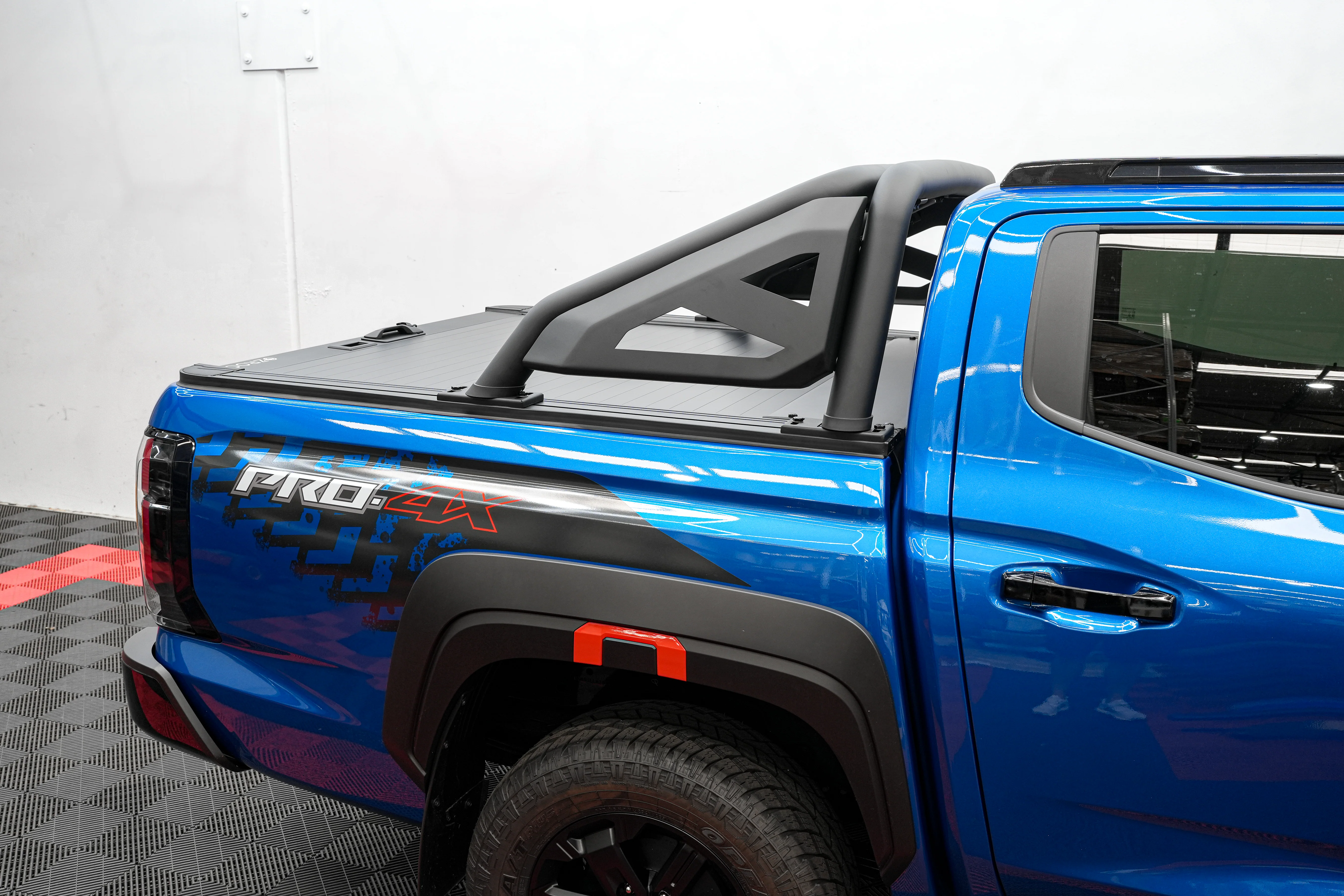 Nissan Navara (2026-2030) D27 New Generation Ozroo Manual Rollercover - Image 35