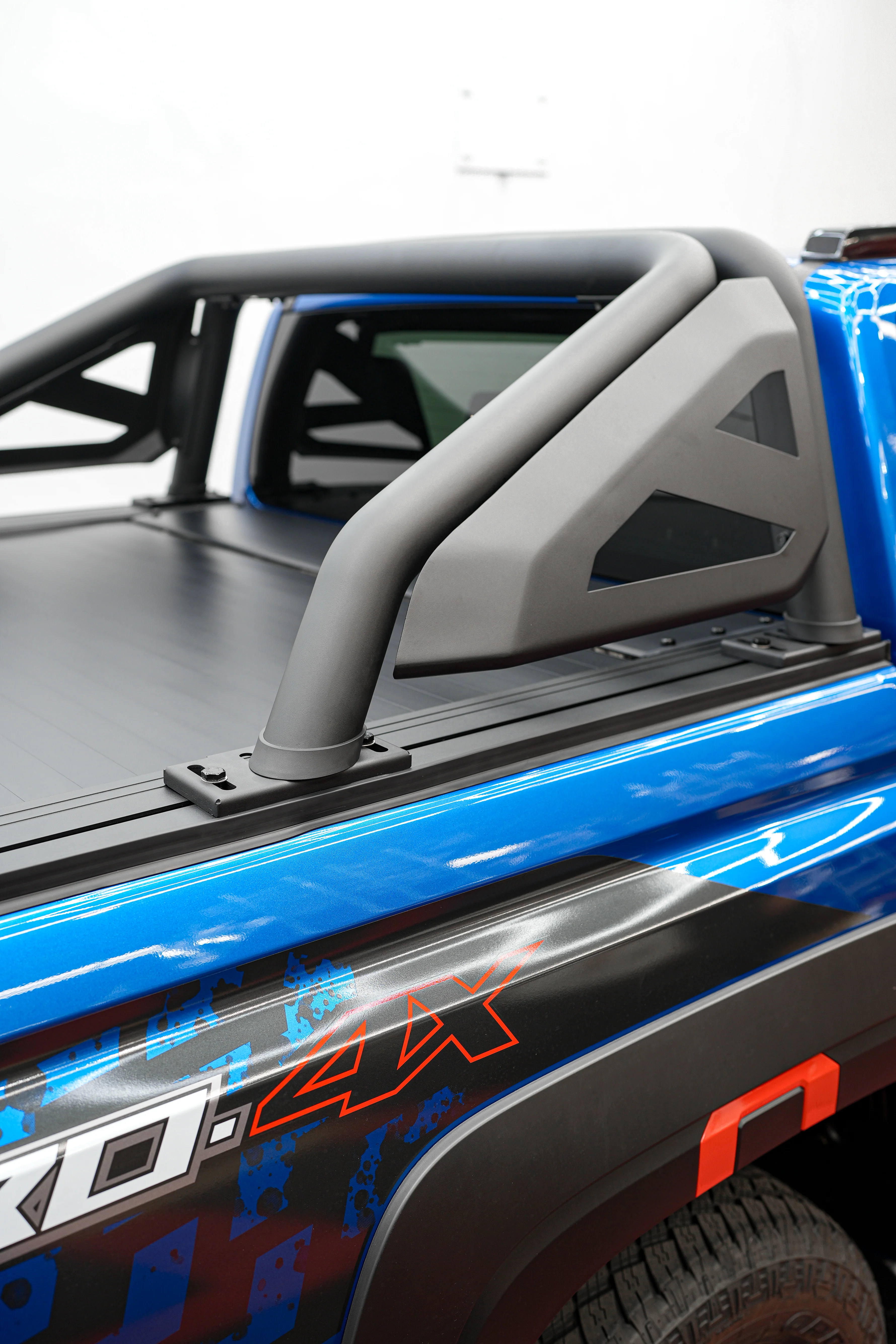 Nissan Navara (2026-2030) D27 New Generation Ozroo Manual Rollercover - Image 7