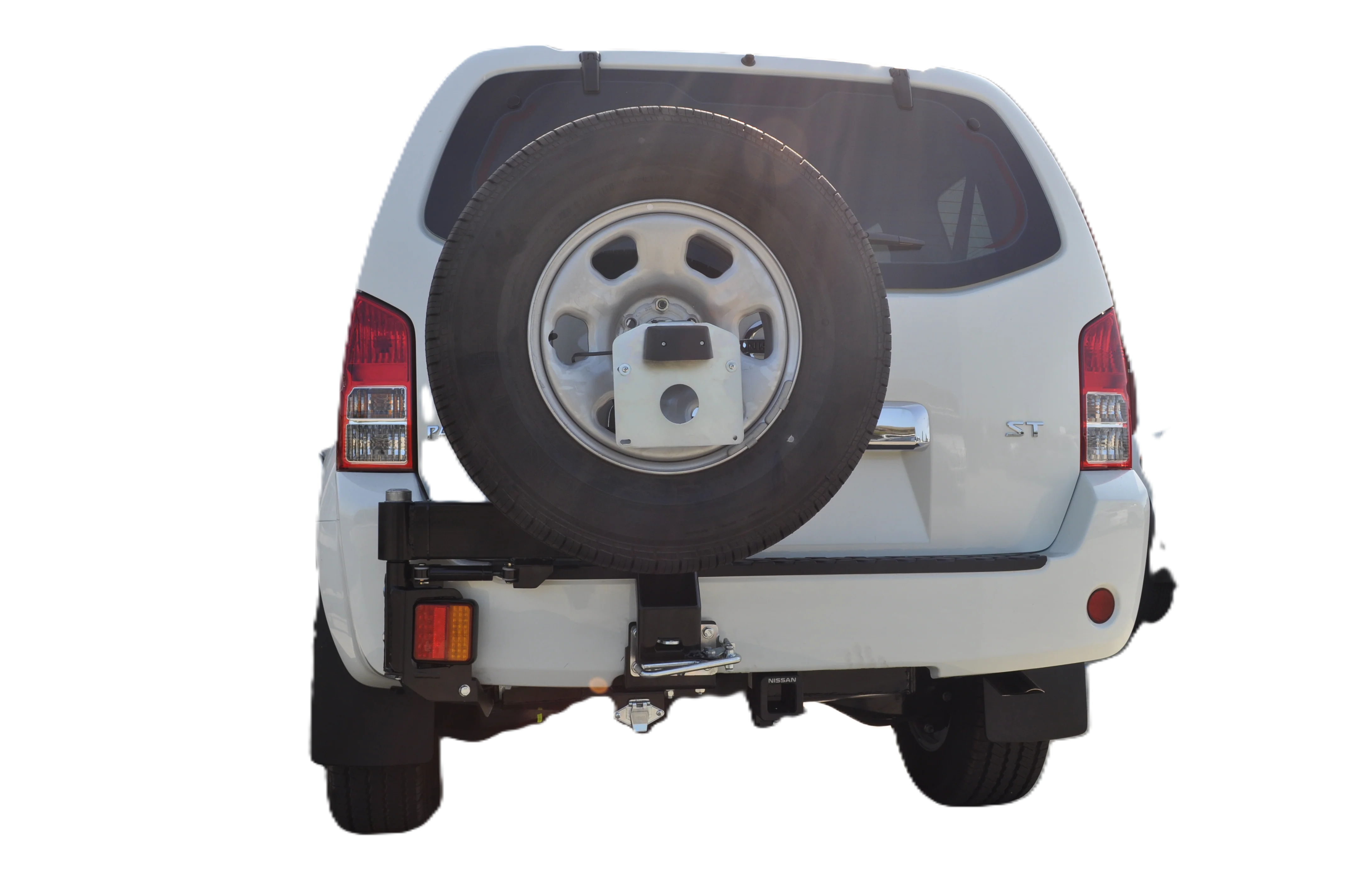 Nissan Pathfinder (2006-2013) LHS R51 Outback Accessories Single Wheel Carrier