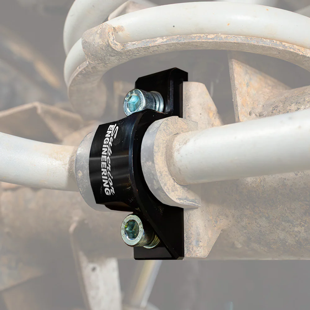 Nissan Patrol (1990-12/1997) Superior Engineering Superior Billet Series 7075-T6 Alloy Sway Bar Saddles Rear Suitable for Nissan Patrol GQ/GU - SWBS-B-PTR20
