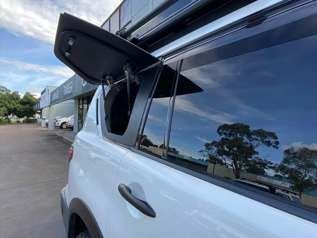 Nissan Patrol (2015-2025) Y62 Patrol – Present Gullwing Window