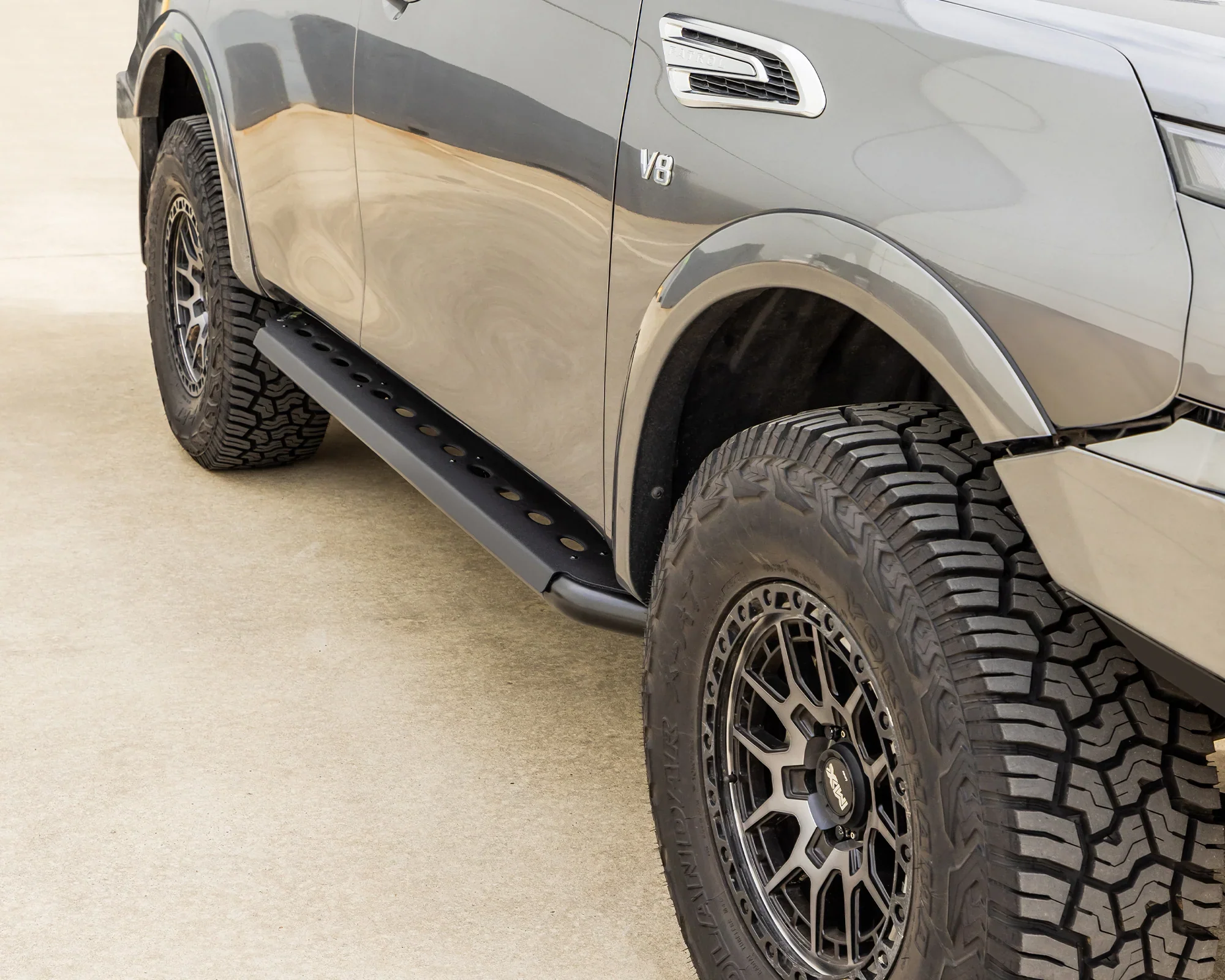 Nissan Patrol (2020-2025) Y62 Ironman Premium Side Steps - Image 2