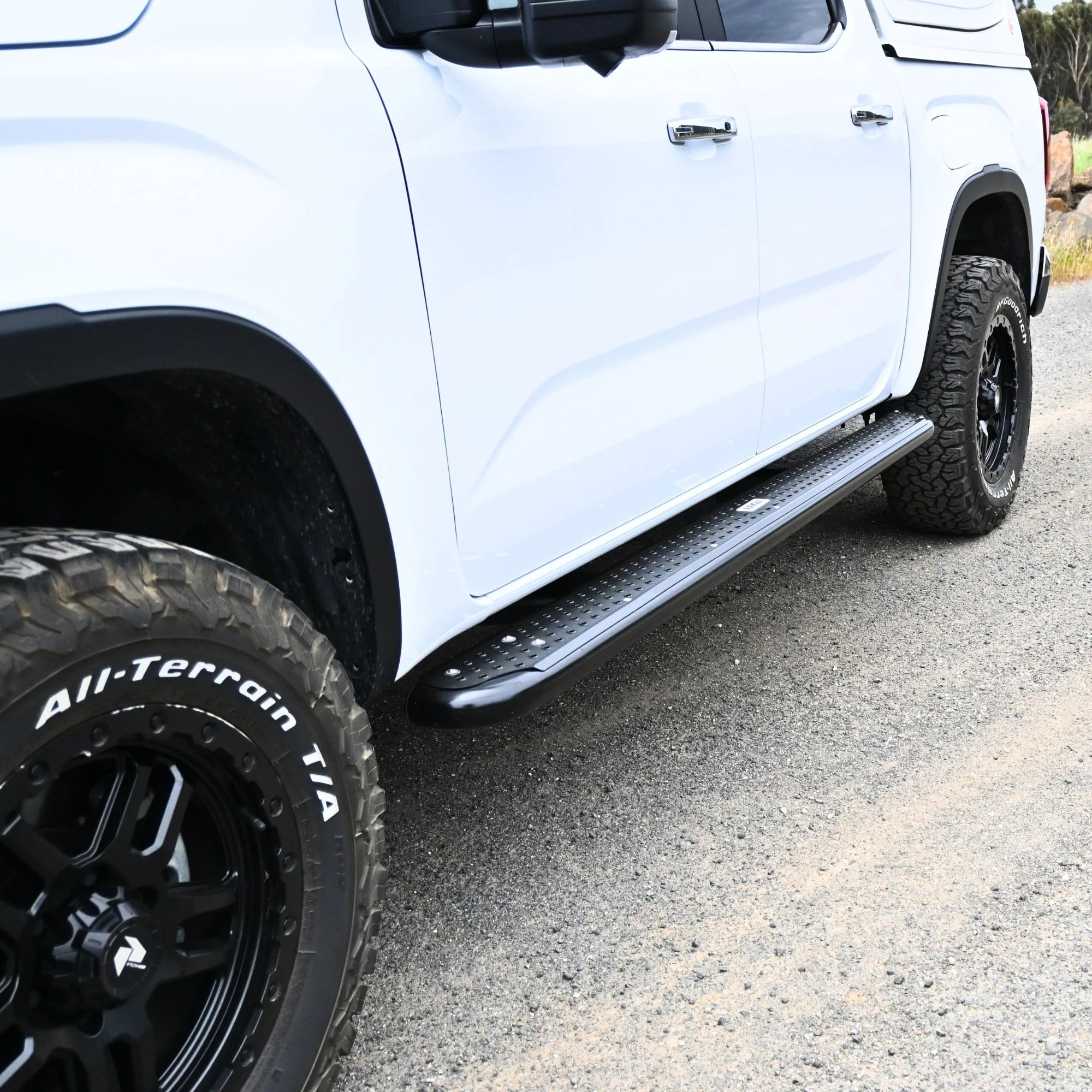 Volkswagen Amarok (2024-2025) Jungle 4x4 Commercial Side Steps