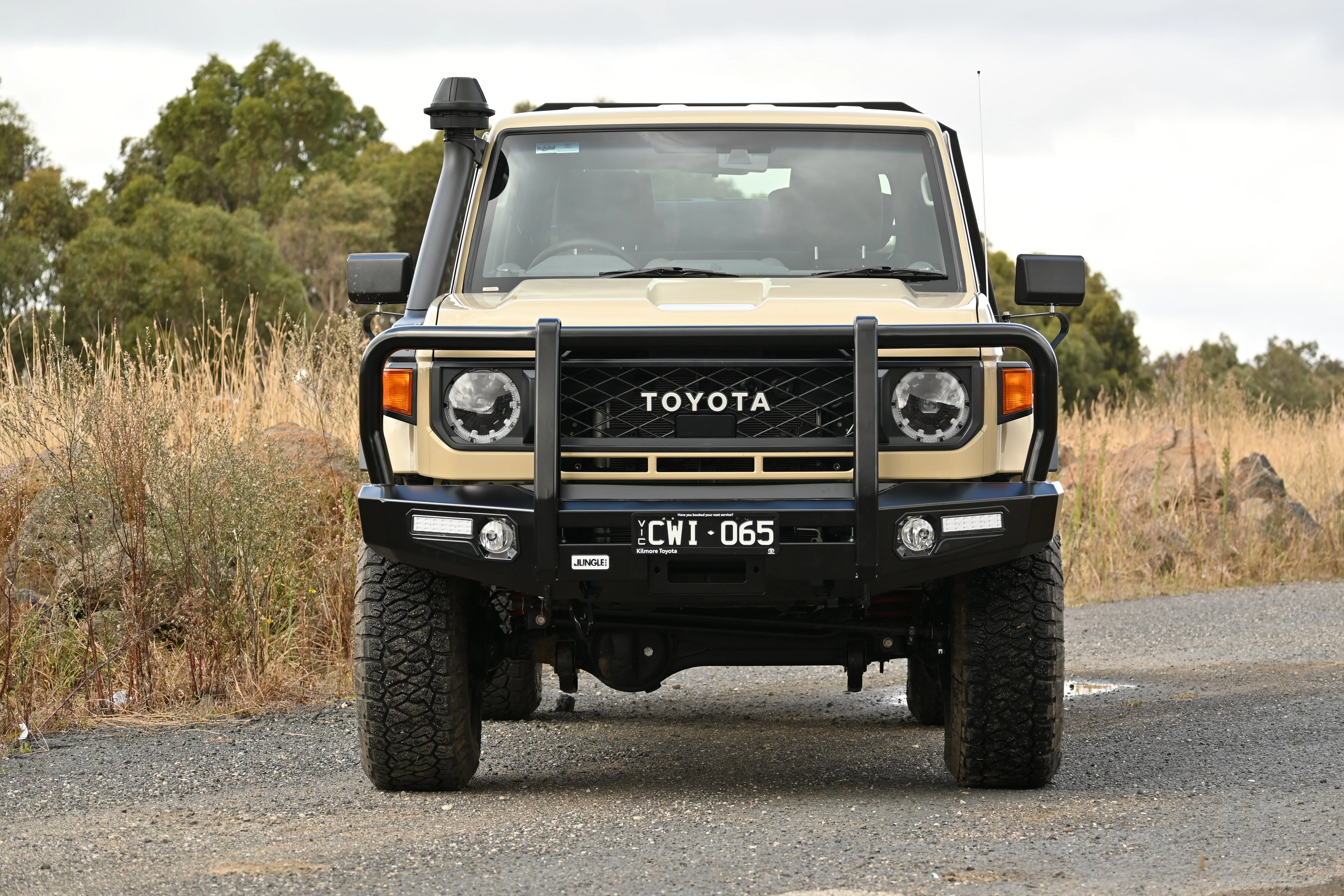 Toyota Landcruiser (2007-2023) 79 Series Jungle 4x4 Commercial Bull Bar - Image 3