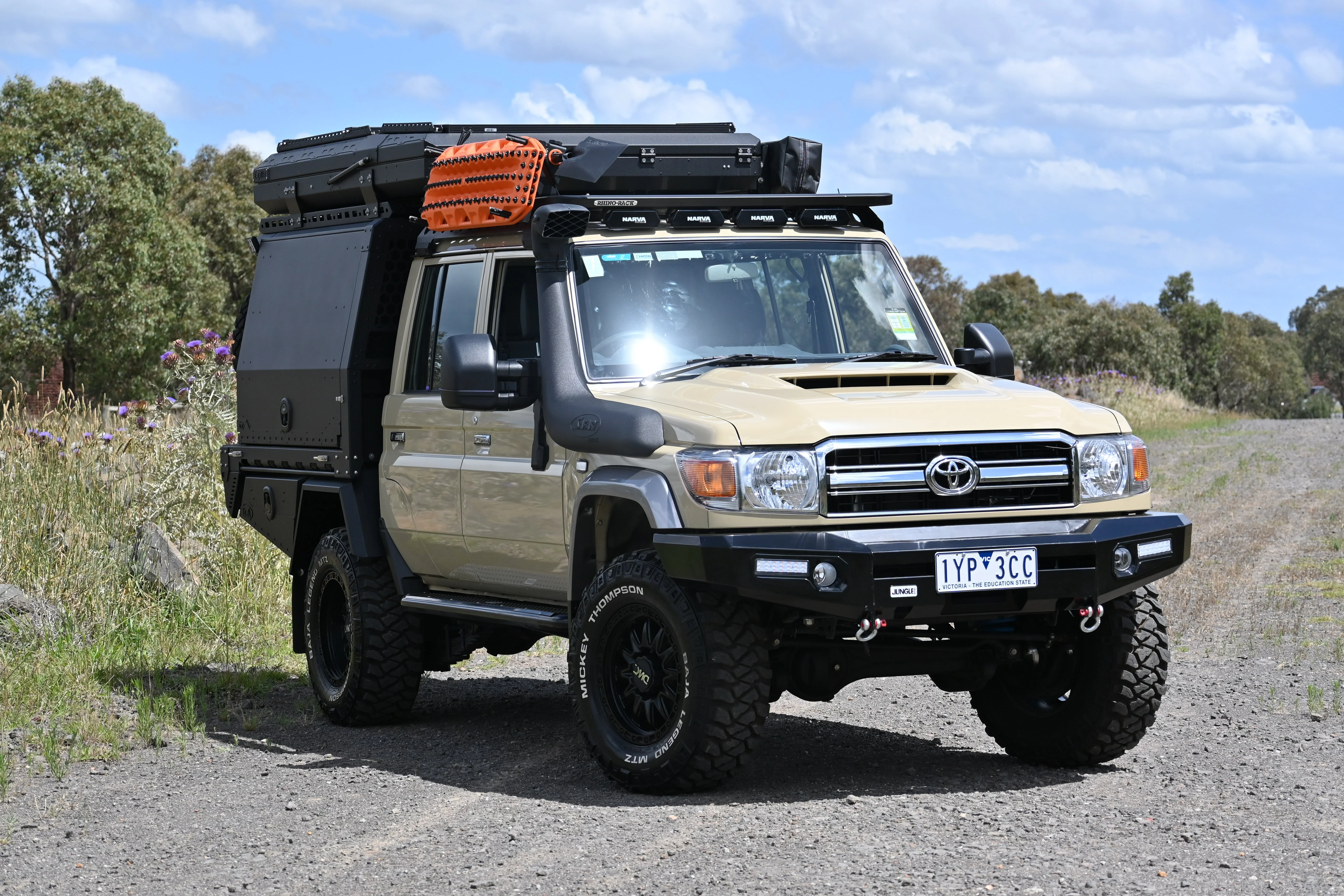 Toyota Landcruiser (2007-2016) 79 Series Jungle 4x4 Commercial Bull Bar - Image 4