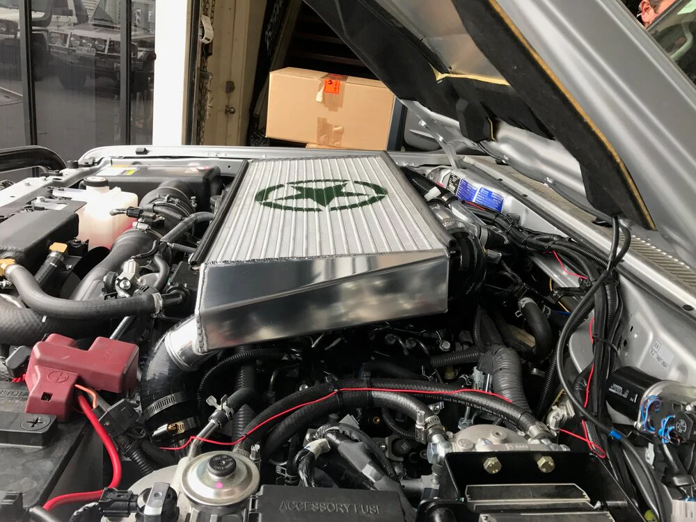 Toyota Landcruiser VDJ76 / VDJ78 / VDJ79 Series CROSS COUNTRY 4x4 ULTIMATE TWIN FAN Top-Mount Intercooler Kit - Image 3
