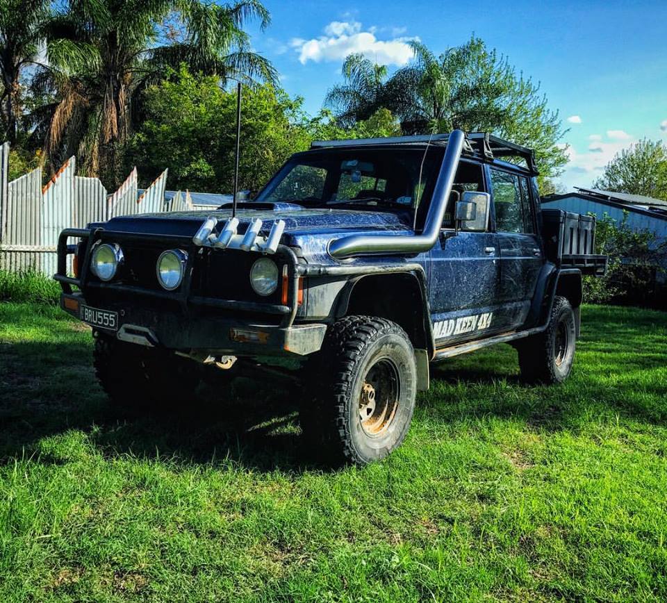 Nissan Patrol (1988-1996) TWIN GQ Patrol 4" Stainless Steel Snorkel Kit - Meredith Metalworks