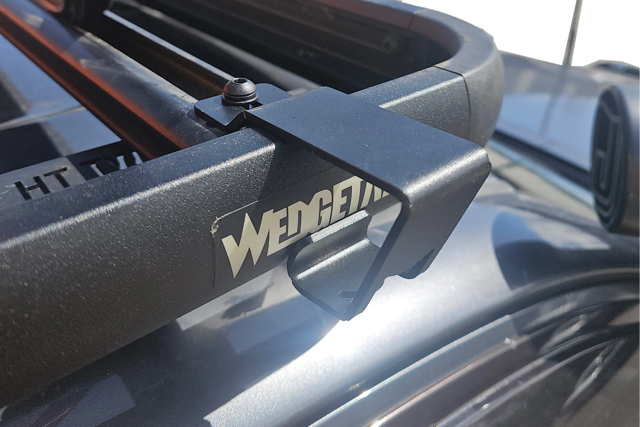 Adventure Accessory Bottle Opener Wedgetail - Image 4