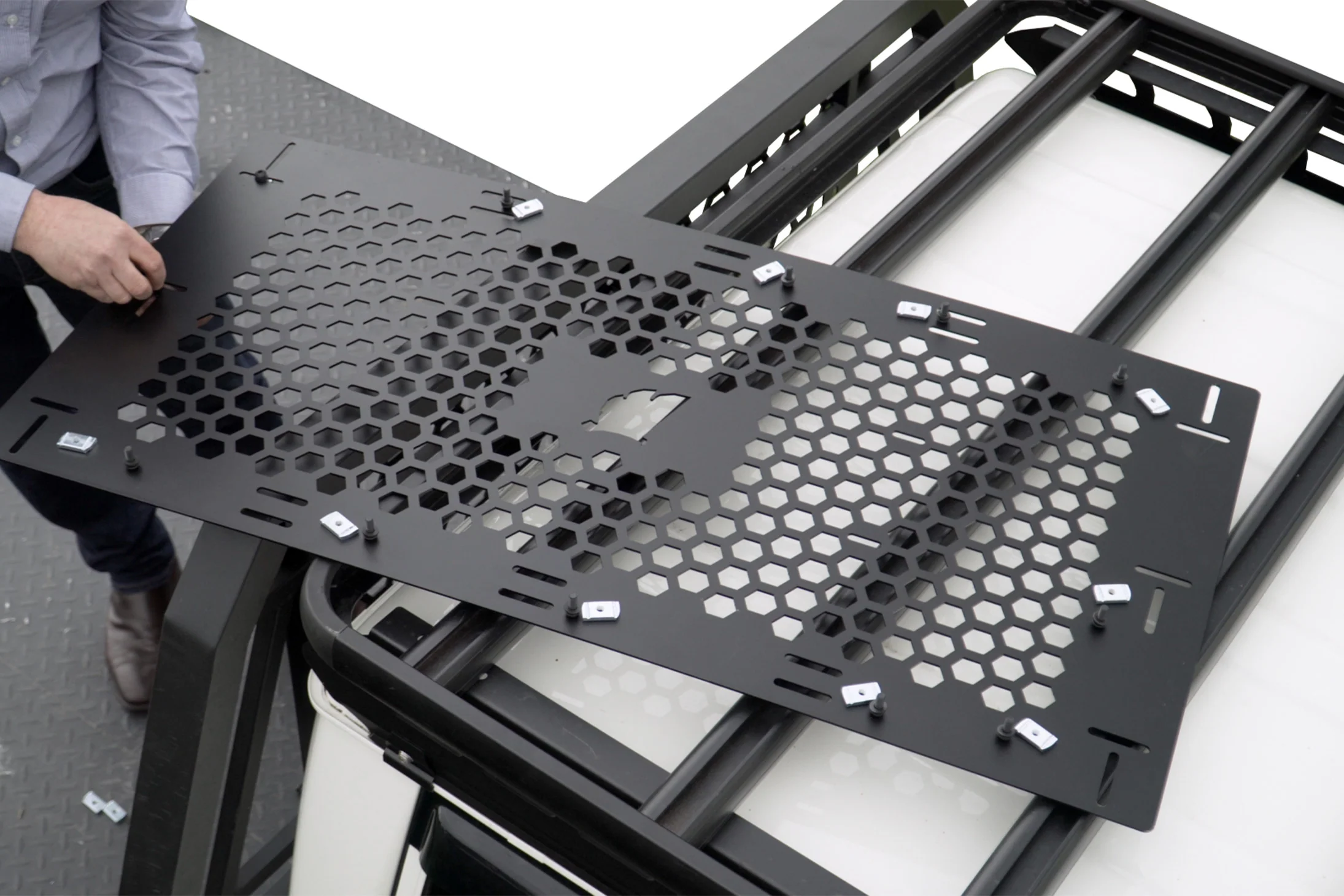 Adventure Accessory Hexmesh Panel For Van Wedgetail - Image 3