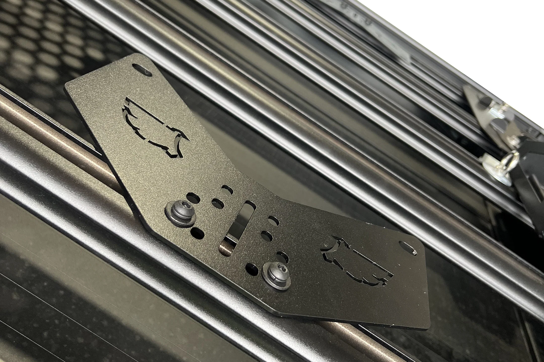 Adventure Accessory Recovery Wing Tracks Bracket To Sit On Top Of Rack(Suits Maxtrax And New Treds Only) – No Pins Included Wedgetail